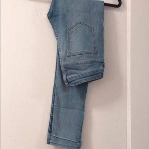 Light wash skinny jeans